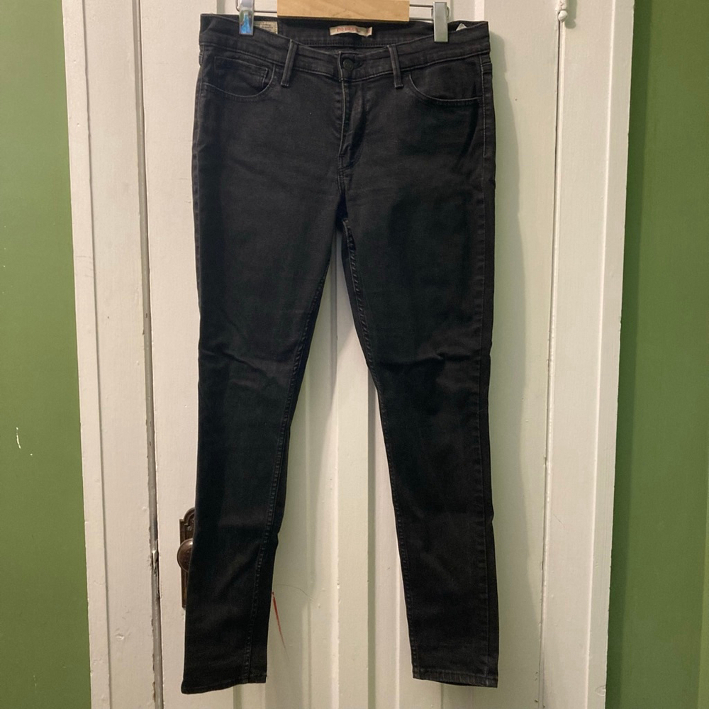 Women's Levi's 710 Super Skinny Black Jeans Plus Size 32
